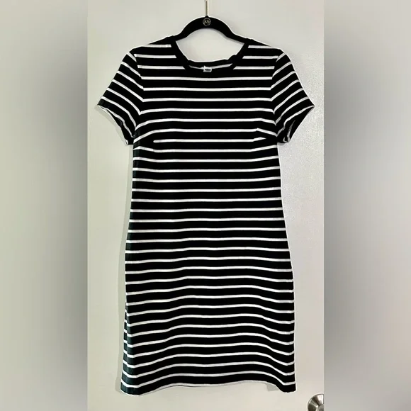 Old Navy Black and White Striped Tee Shirt Dress Size Large - Picture 2 of 12